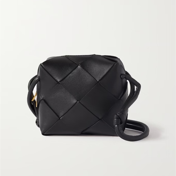BOTTEGA VENETA
Camera mini intrecciato leather shoulder bag - Picture 1 of 2